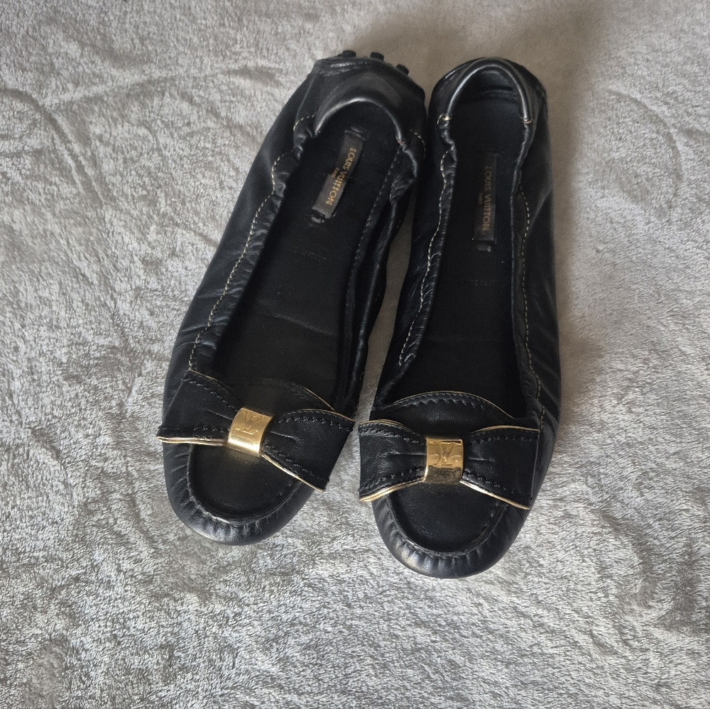 Louis Vuitton Leather Flats